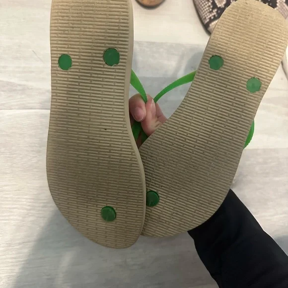 havaianas flip flops - Picture 2 of 3